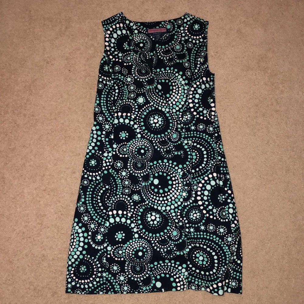 Vineyard Vines - Polka Dot Shift Dress: Size 4
